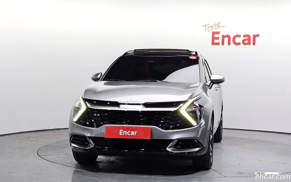 Kia Sportage Hybrid 2WD 2023 — миниатюра 3