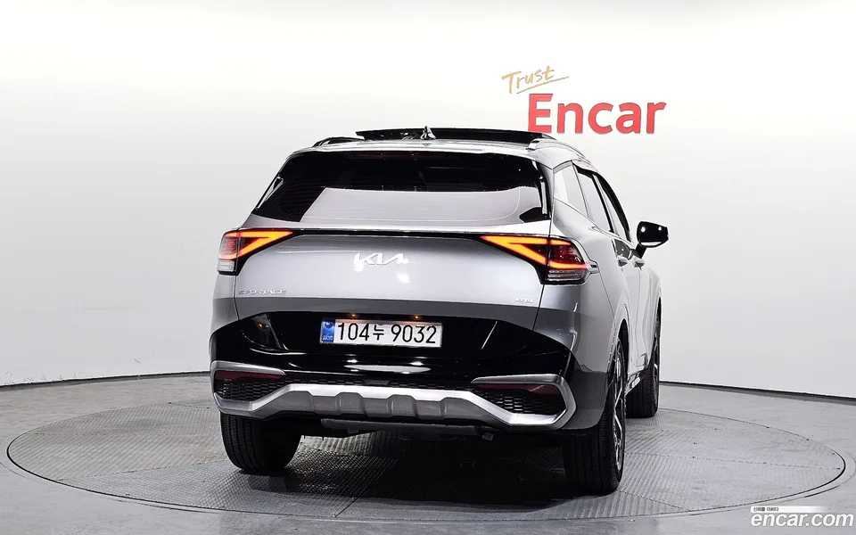 Kia Sportage Hybrid 2WD 2023 — миниатюра 4