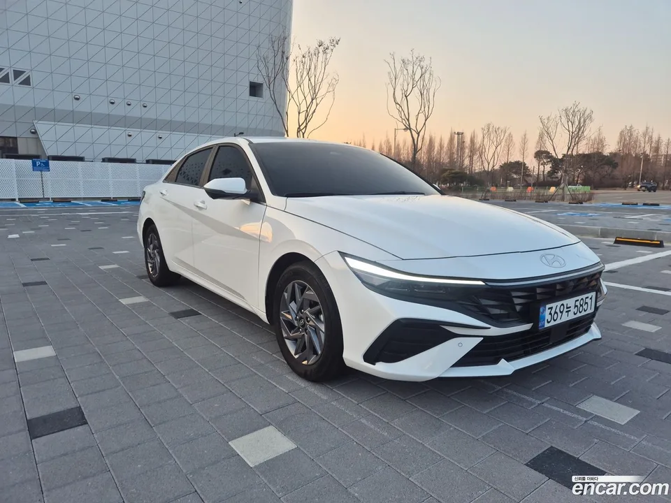 Hyundai Avante CN7 1.6 2024 — миниатюра 3