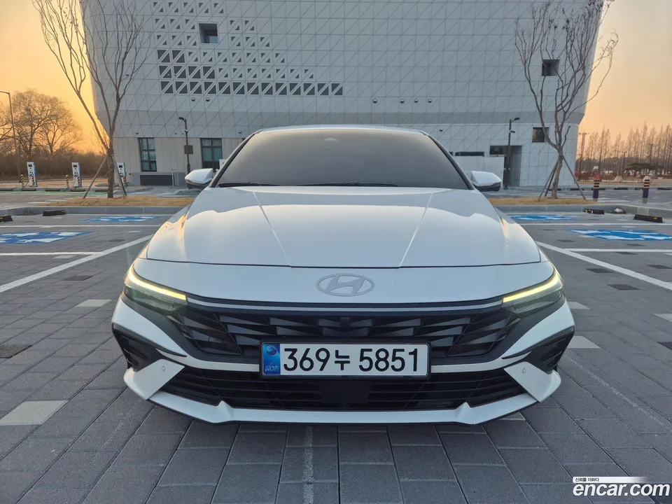 Hyundai Avante CN7 1.6 2024 — фото 1, купить с доставкой в Москву