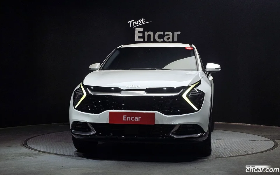 Kia Sportage 2.0 2WD 2023 — миниатюра 3