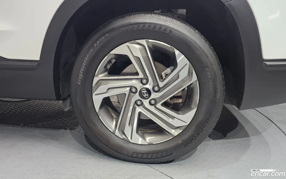 Hyundai SantaFe 2.2 2WD 2023 — миниатюра 2
