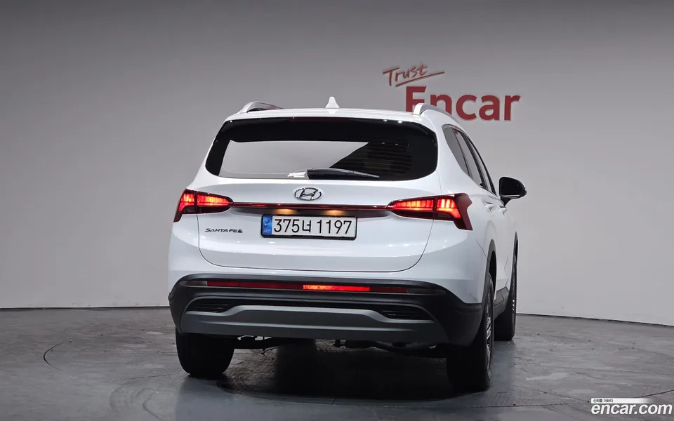 Hyundai SantaFe 2.2 2WD 2023 — миниатюра 4