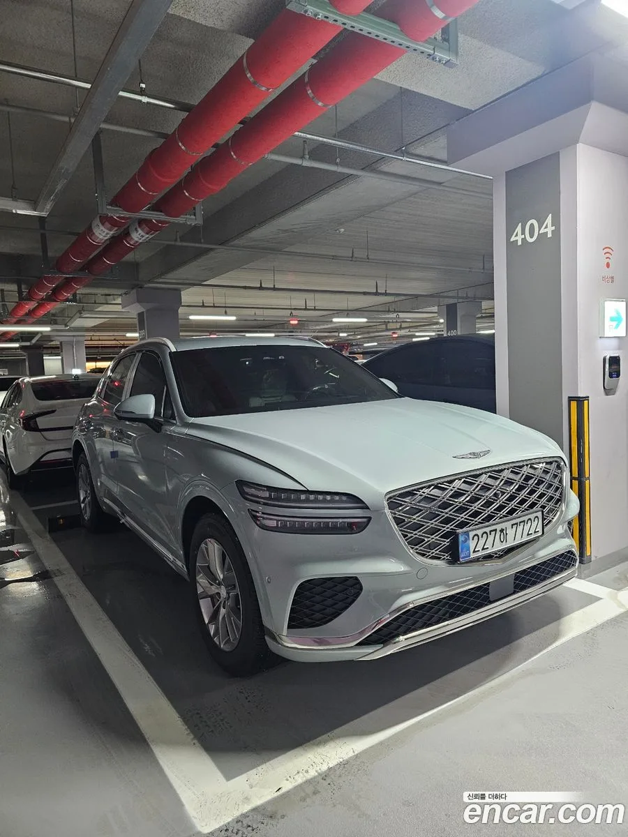 Genesis GV70 2.5T AWD 2025 — фото 1, купить с доставкой в Москву