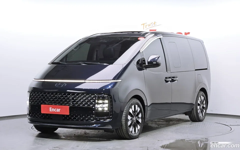 Hyundai Staria 4WD 9 2024 — фото 1, купить с доставкой в Москву