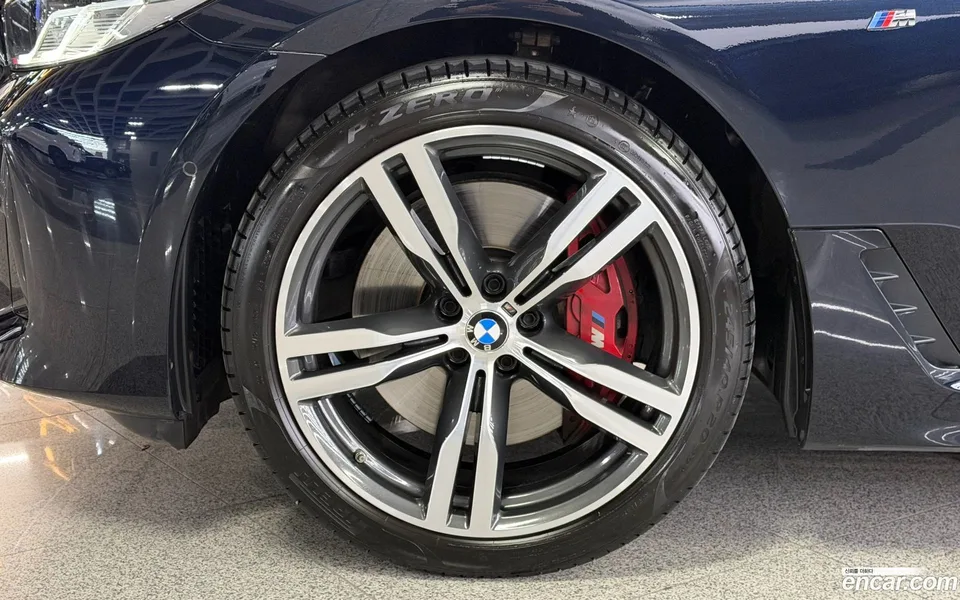 BMW 6 Series GT 620d M 2024 — миниатюра 5