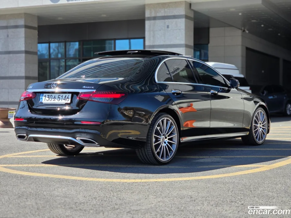 Mercedes-Benz E-Class E350 4MATIC AMG Line 2022 — миниатюра 4