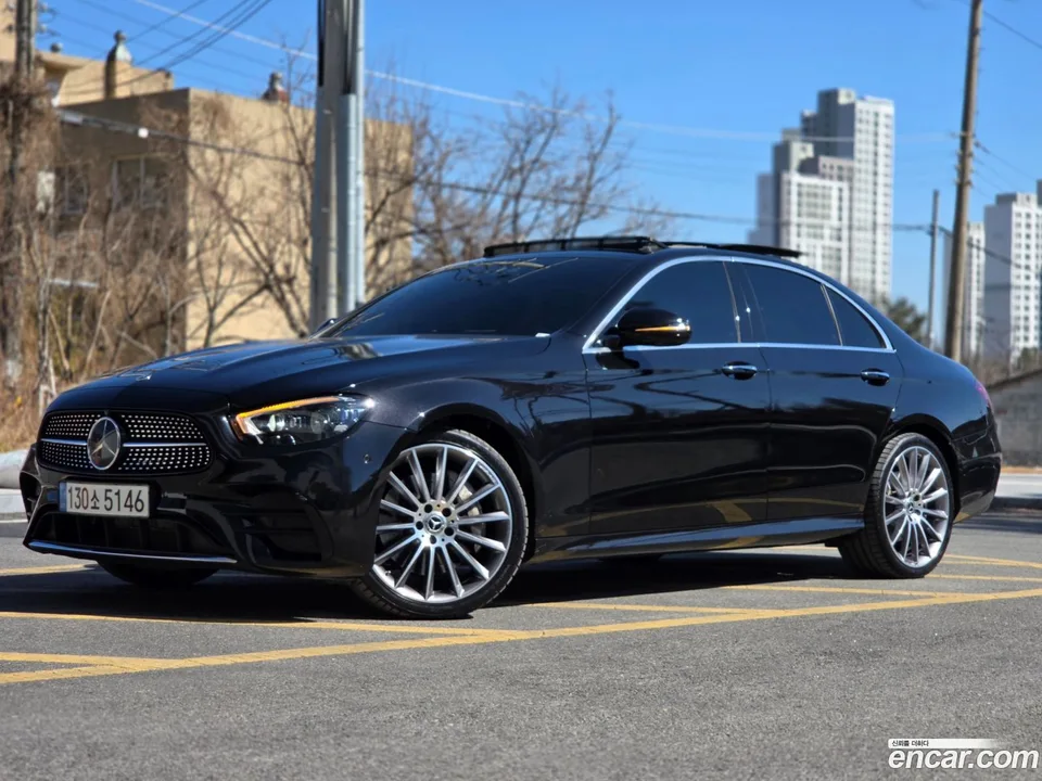 Mercedes-Benz E-Class E350 4MATIC AMG Line 2022 — фото 1, купить с доставкой в Москву
