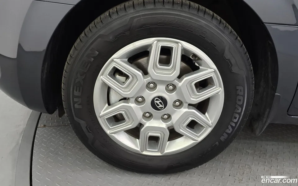 Hyundai Staria L3.5 5 2024 — миниатюра 2