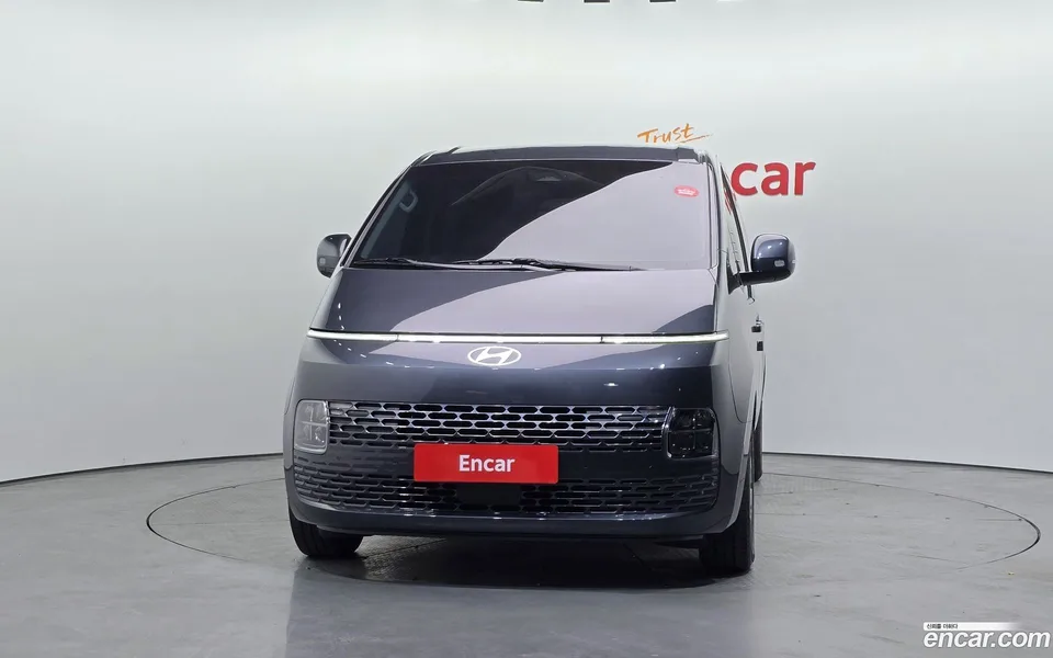 Hyundai Staria L3.5 5 2024 — миниатюра 3