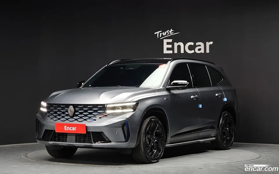 Renault Samsung Grand Koleos 1.5 E-TECH 2WD 2025 — фото 1, купить с доставкой в Москву