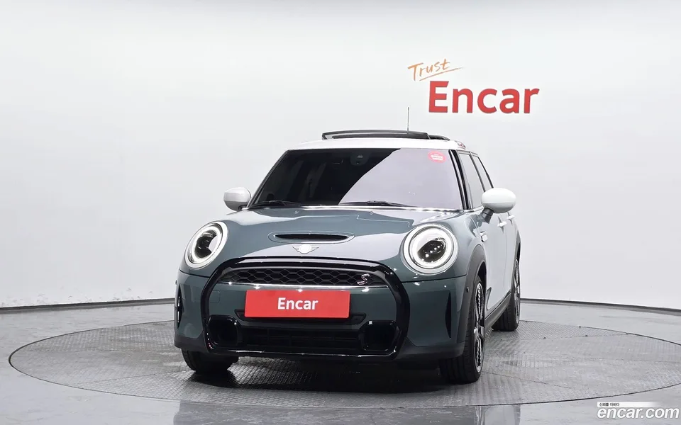 MINI Cooper S 5 2023 — миниатюра 3