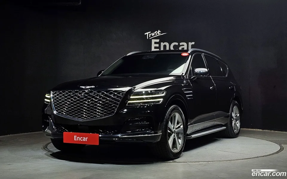 Genesis GV80 2.5T AWD 2023 — фото 1, купить с доставкой в Москву