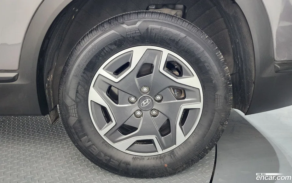 Hyundai SantaFe HEV 1.6 2WD 2023 — миниатюра 2