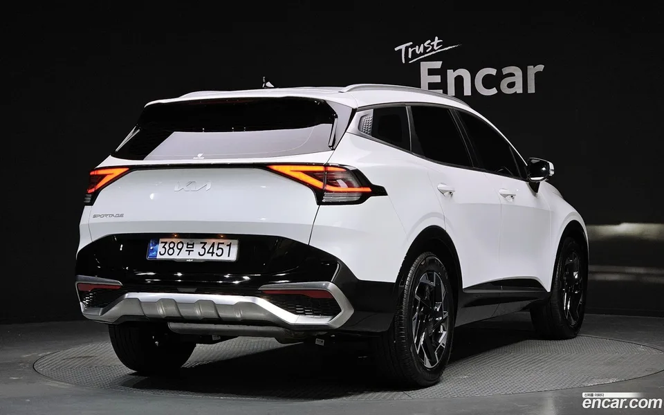 Kia Sportage 1.6 2WD 2023 — миниатюра 2