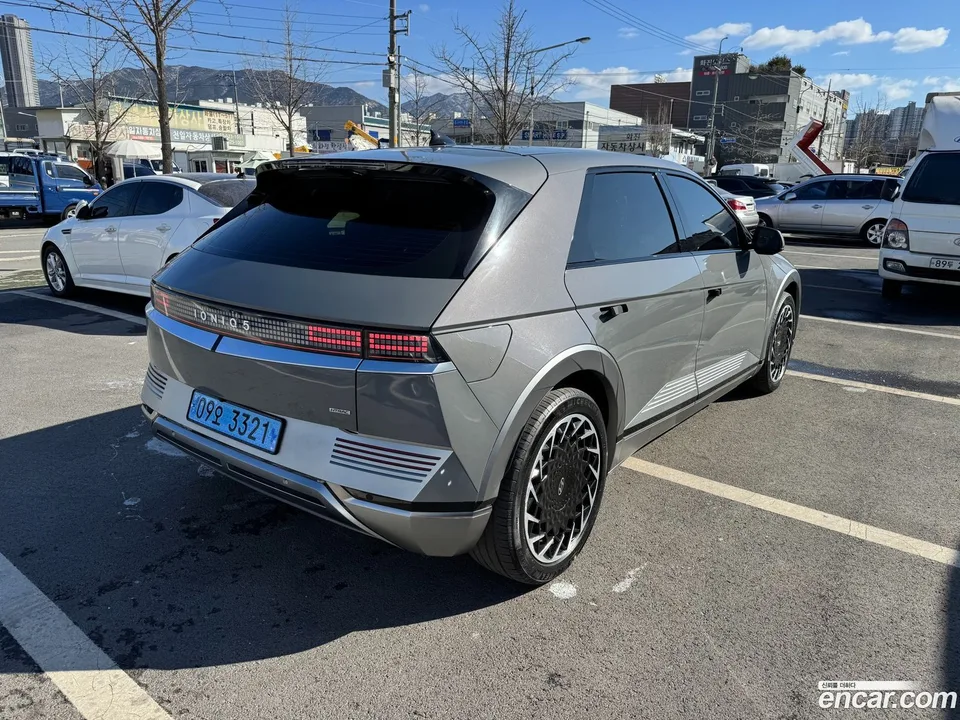 Hyundai Ioniq 5 AWD 2022 — миниатюра 5