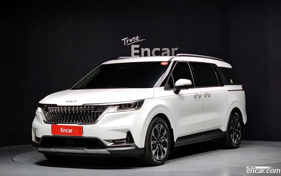Kia Carnival 9 2022 — фото 1, купить с доставкой в Москву