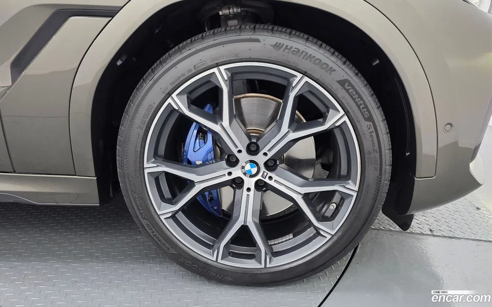 BMW X6 xDrive30d M 2022 — миниатюра 2