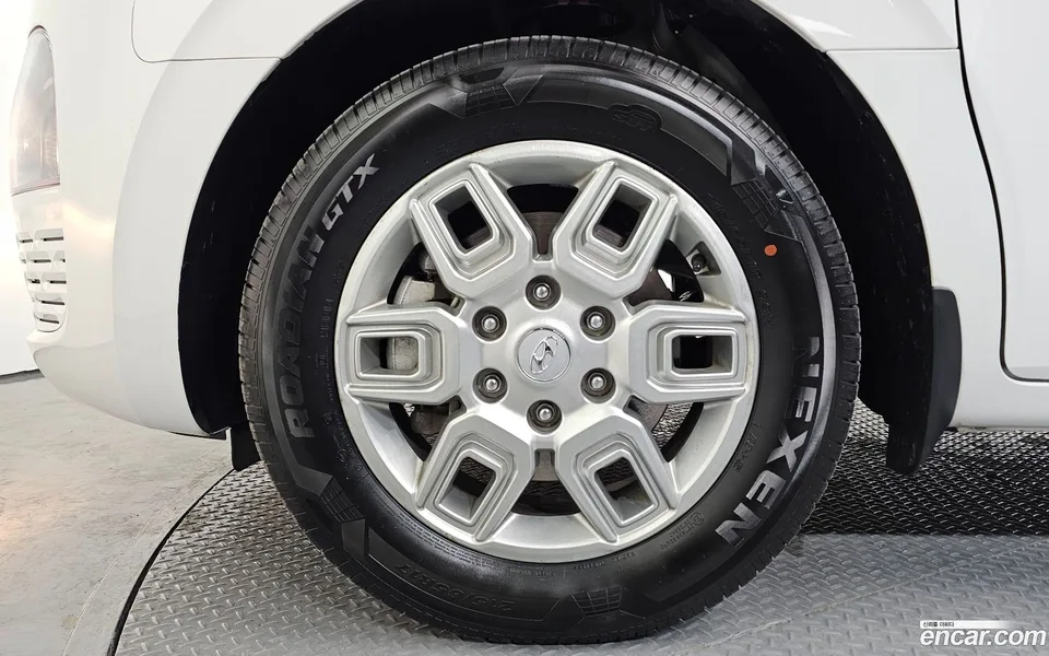 Hyundai Staria L3.5 11 2024 — миниатюра 5