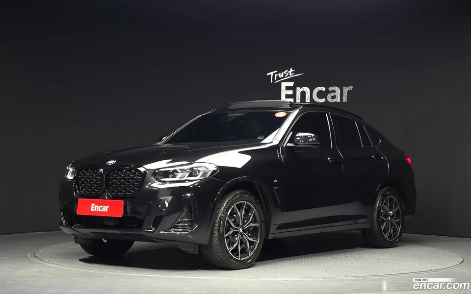 BMW X4 xDrive20i M 2022 — фото 1, купить с доставкой в Москву