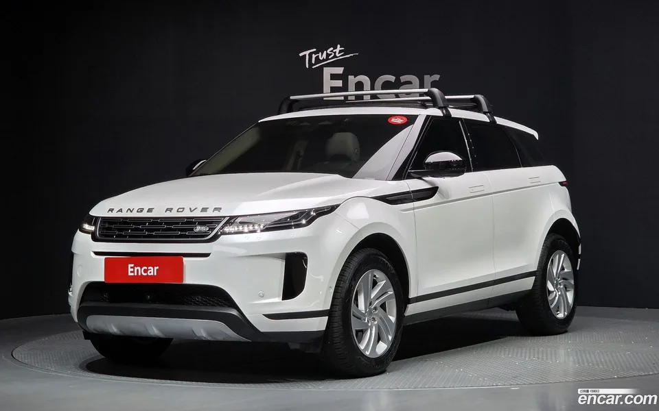 Land Rover Range Rover Evoque P250 S 2024 — фото 1, купить с доставкой в Москву