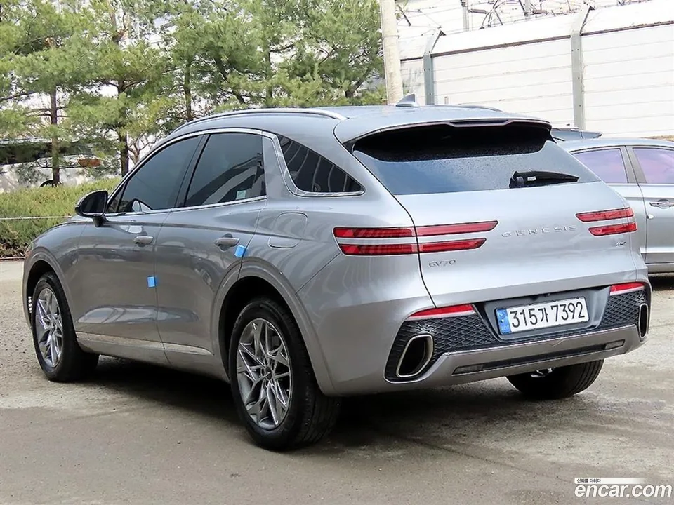 Genesis GV70 2.5T AWD 2022 — миниатюра 3