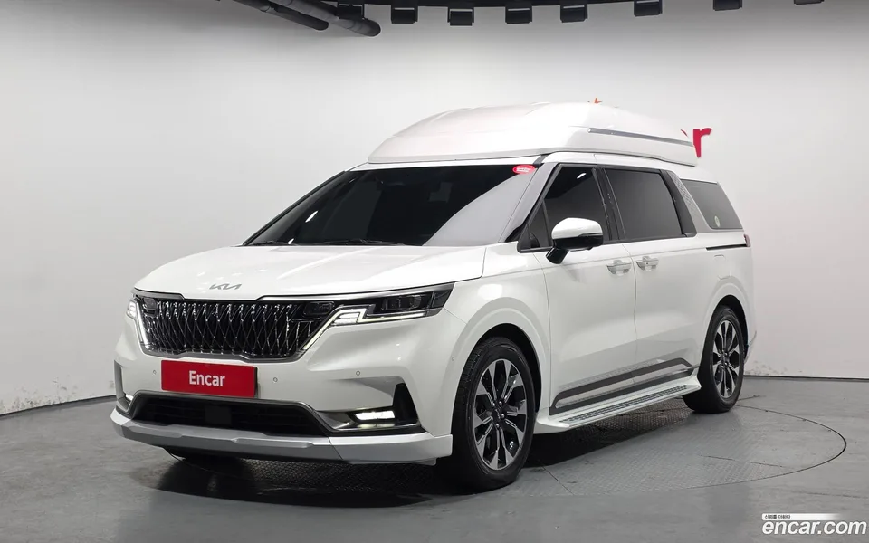 Kia Carnival 7 2022 — фото 1, купить с доставкой в Москву