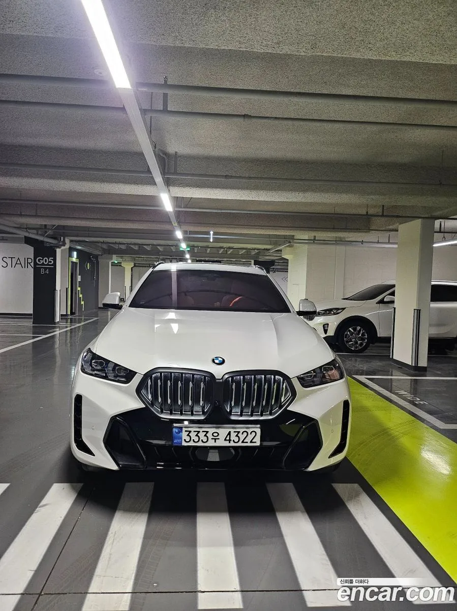 BMW X6 xDrive40i M 2024 — фото 1, купить с доставкой в Москву