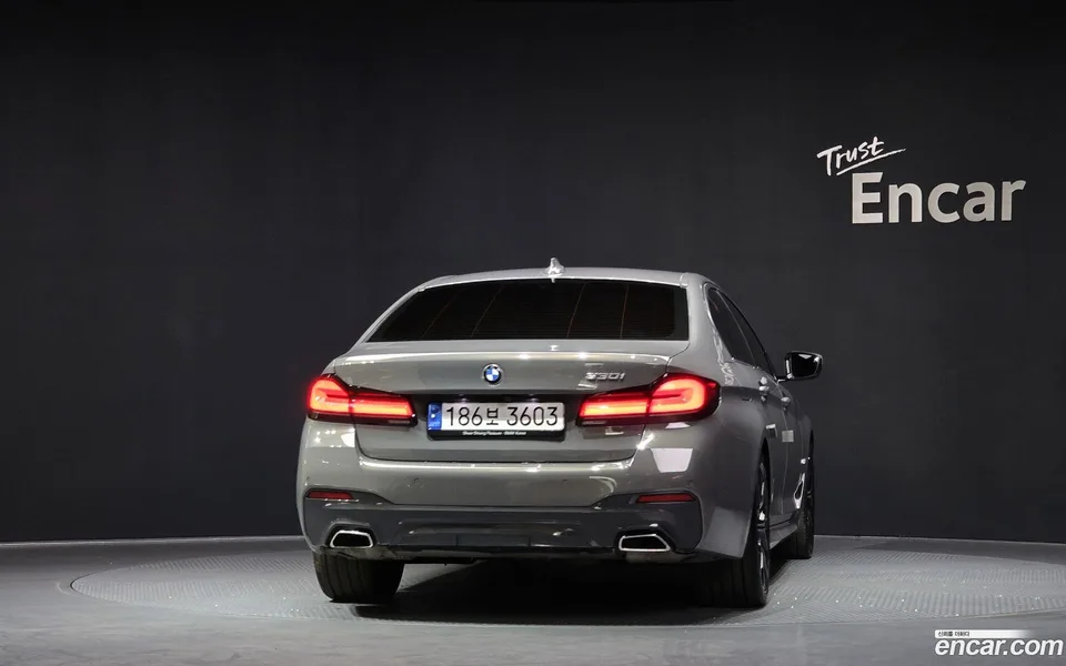 BMW 5 Series 530i M 2022 — миниатюра 4