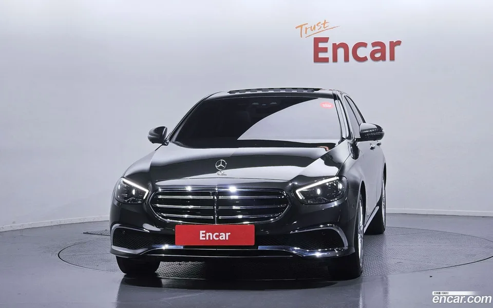 Mercedes-Benz E-Class E250 2022 — миниатюра 3