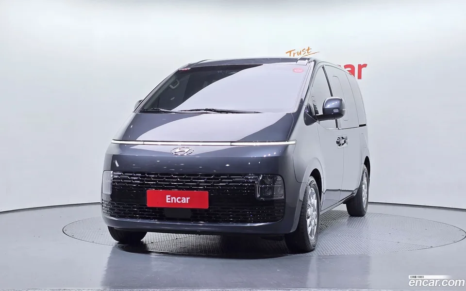 Hyundai Staria 5 2023 — миниатюра 3