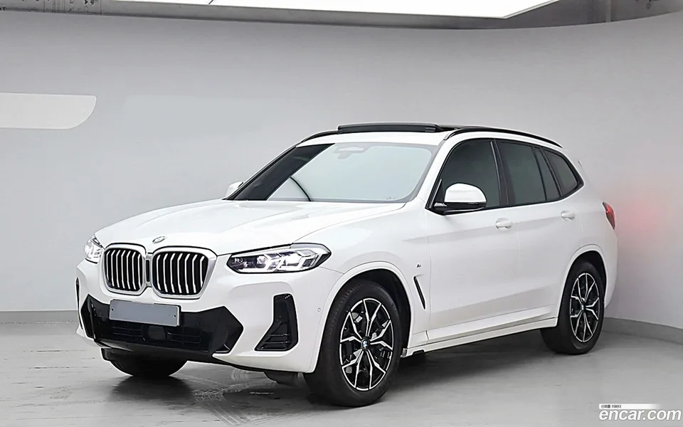 BMW X3 xDrive 20i M 2022 — фото 1, купить с доставкой в Москву
