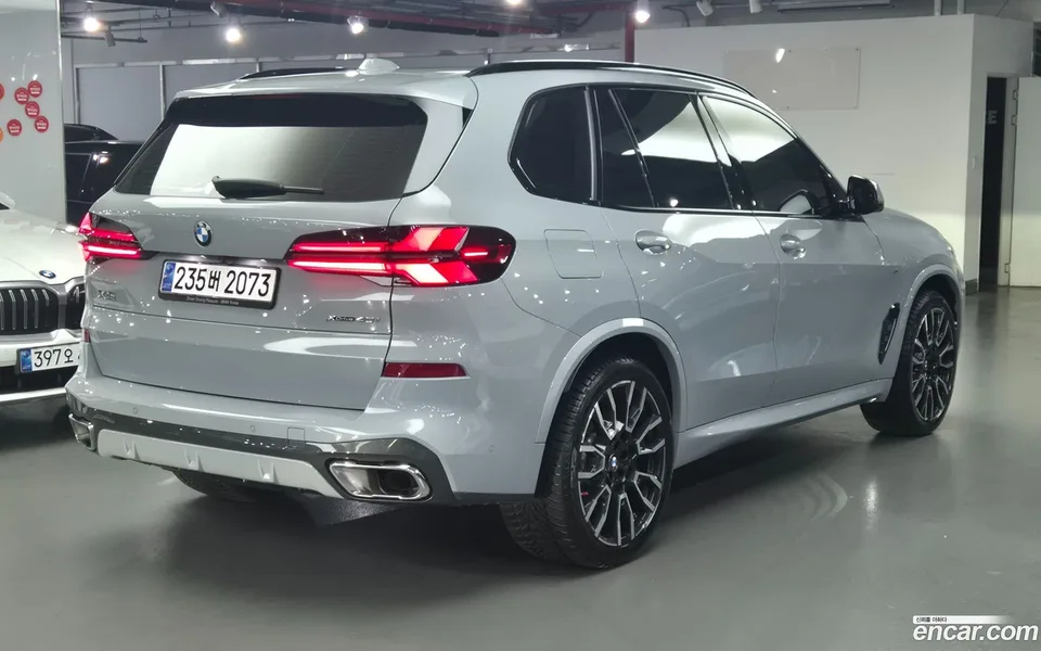BMW X5 xDrive 40i M 2023 — миниатюра 4