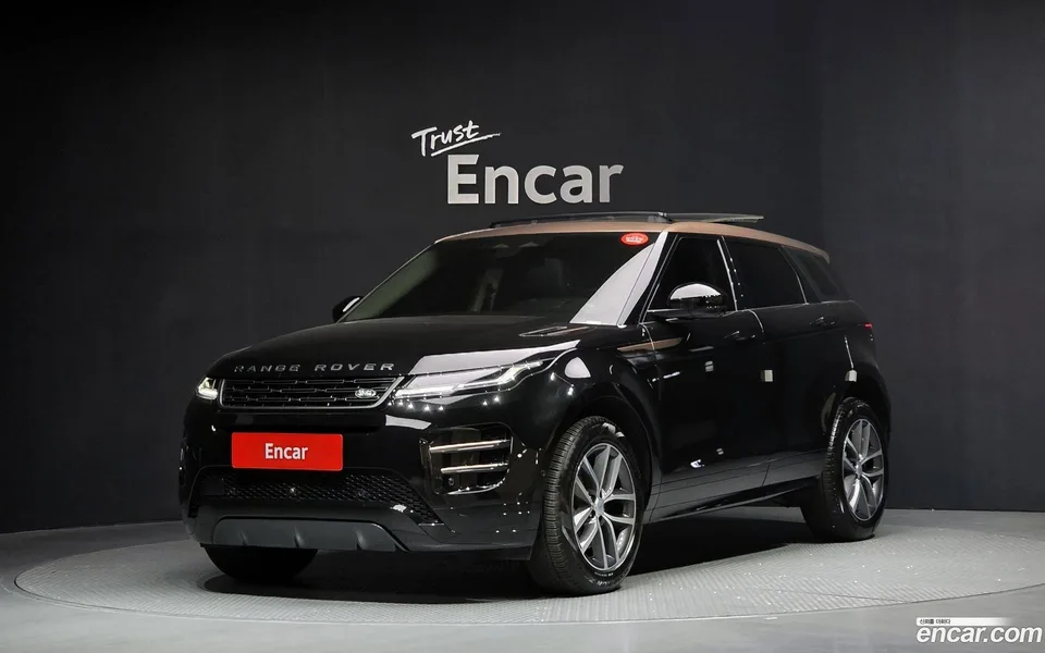 Land Rover Range Rover Evoque P250 SE 2024 — фото 1, купить с доставкой в Москву
