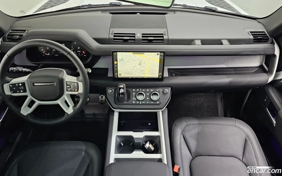 Land Rover Defender 90 D250 X- SE 2025 — миниатюра 4