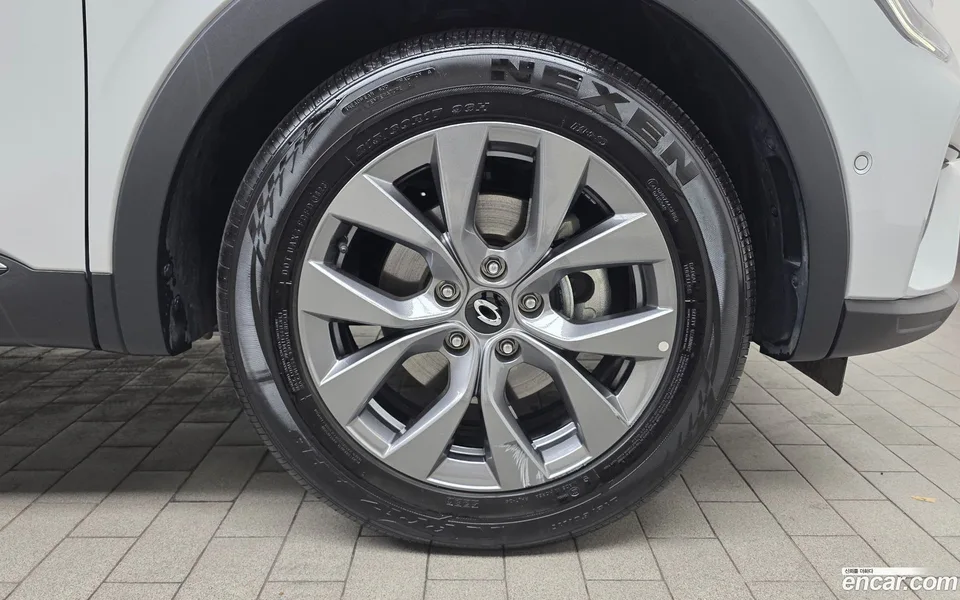 Renault Samsung XM3 (Arkana) 1.6 E-TECH RE 2023 — миниатюра 2