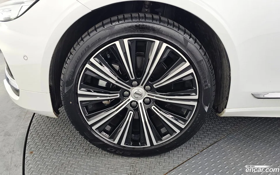 Volvo S90 B5 2024 — миниатюра 2