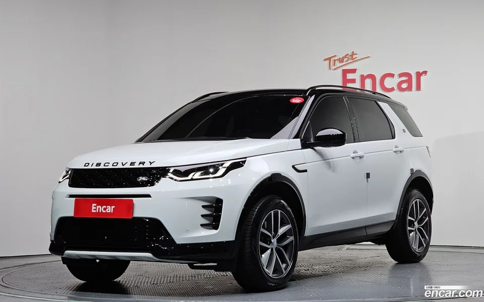 Land Rover Discovery Sport P250 SE 2025 — фото 1, купить с доставкой в Москву