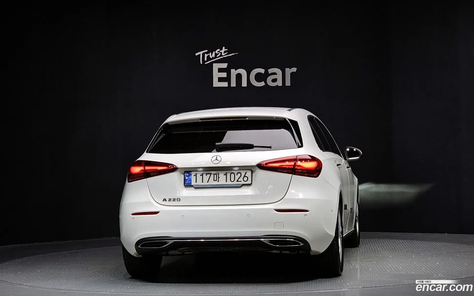 Mercedes-Benz A-Class A220 2023 — миниатюра 3