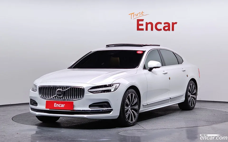 Volvo S90 B5 2024 — фото 1, купить с доставкой в Москву