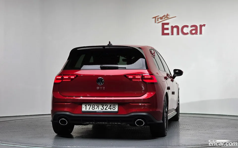 Volkswagen Golf 2.0 GTI 2022 — миниатюра 4