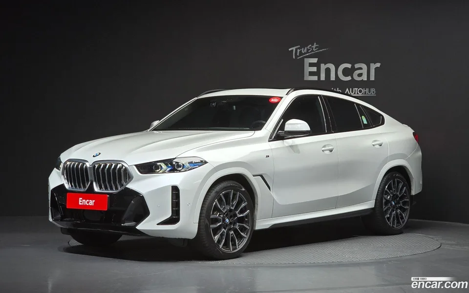 BMW X6 xDrive40i M 2025 — фото 1, купить с доставкой в Москву