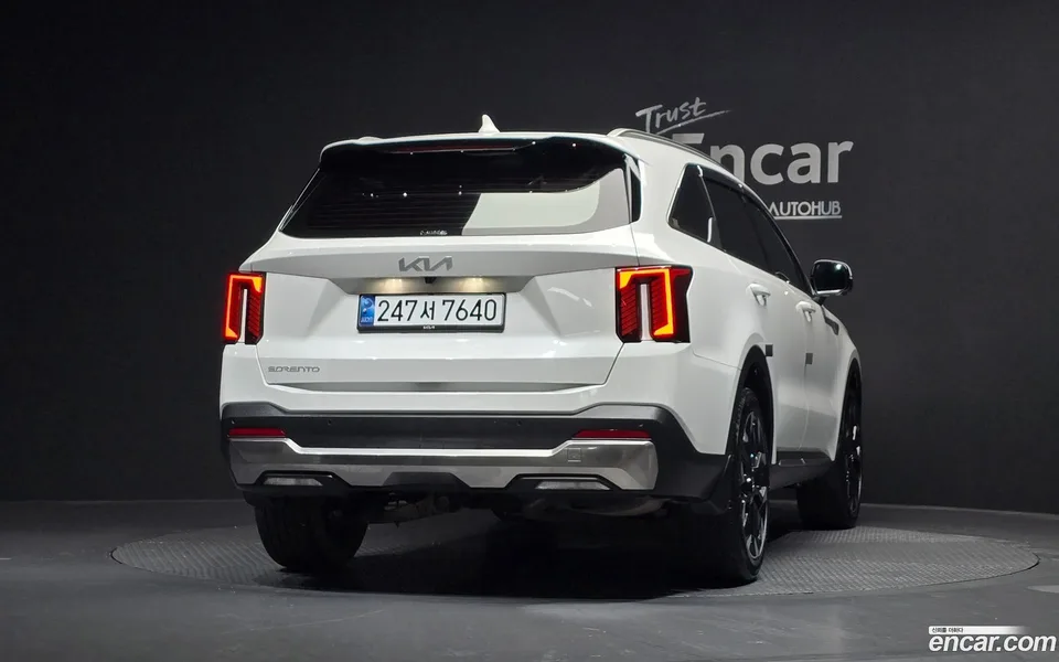 Kia Sorento 2.5T 2WD 2024 — миниатюра 4