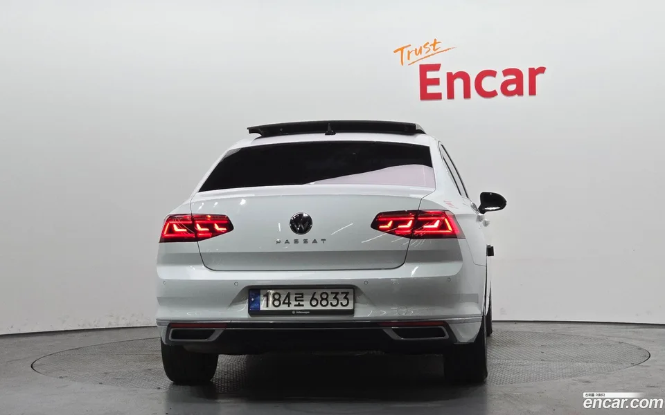Volkswagen Passat GT 2.0 TDI 2022 — миниатюра 4