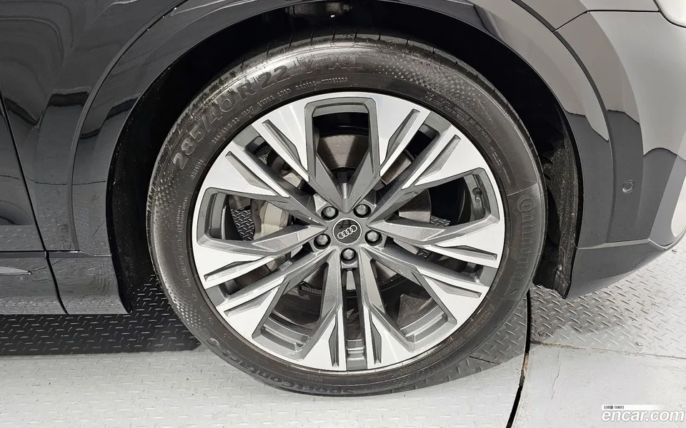 Audi Q8 (4M) 50 TDI 2024 — миниатюра 5