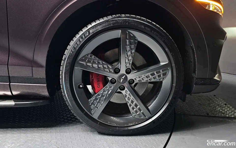 Genesis GV70 3.5T AWD 2022 — миниатюра 2