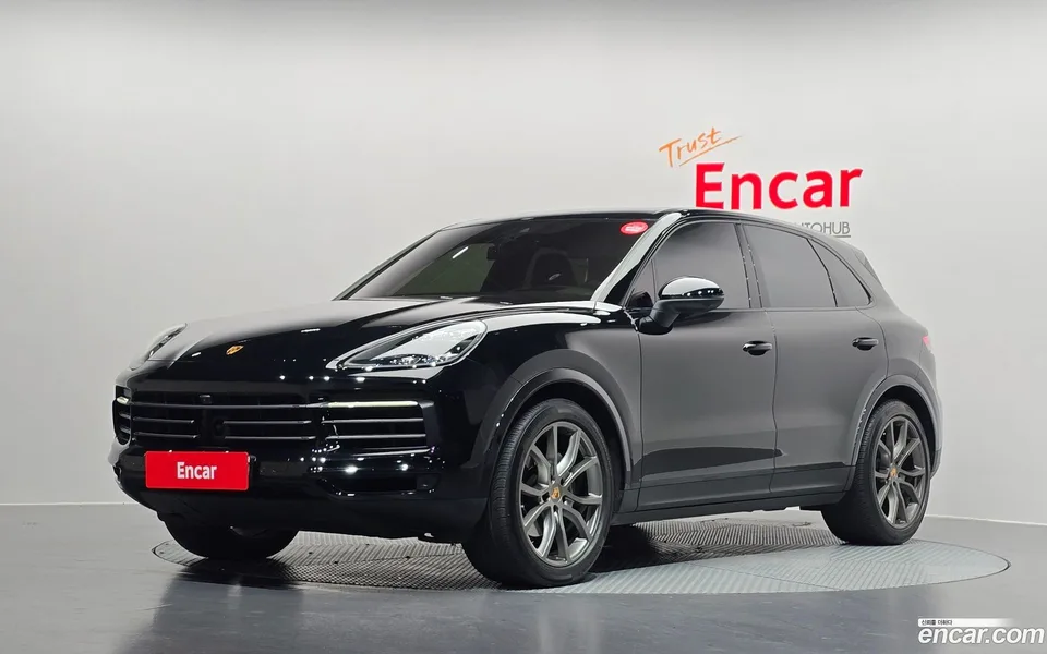 Porsche Cayenne 3.0 2022 — фото 1, купить с доставкой в Москву