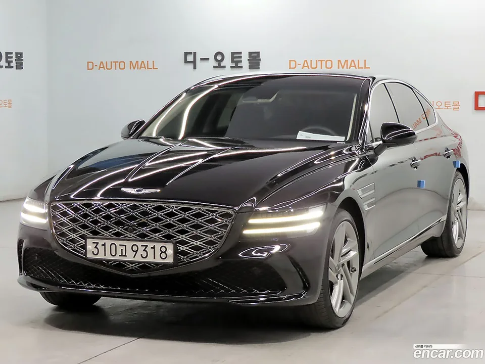 Genesis G80 2.5 2WD 2025 — фото 1, купить с доставкой в Москву