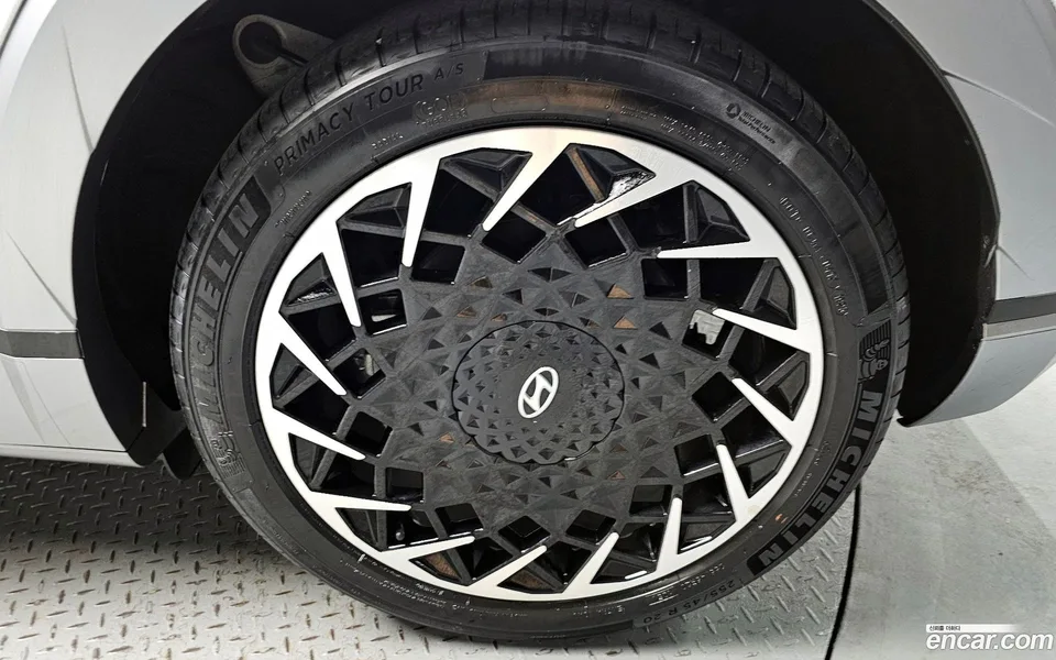 Hyundai Ioniq 5 2024 — миниатюра 2
