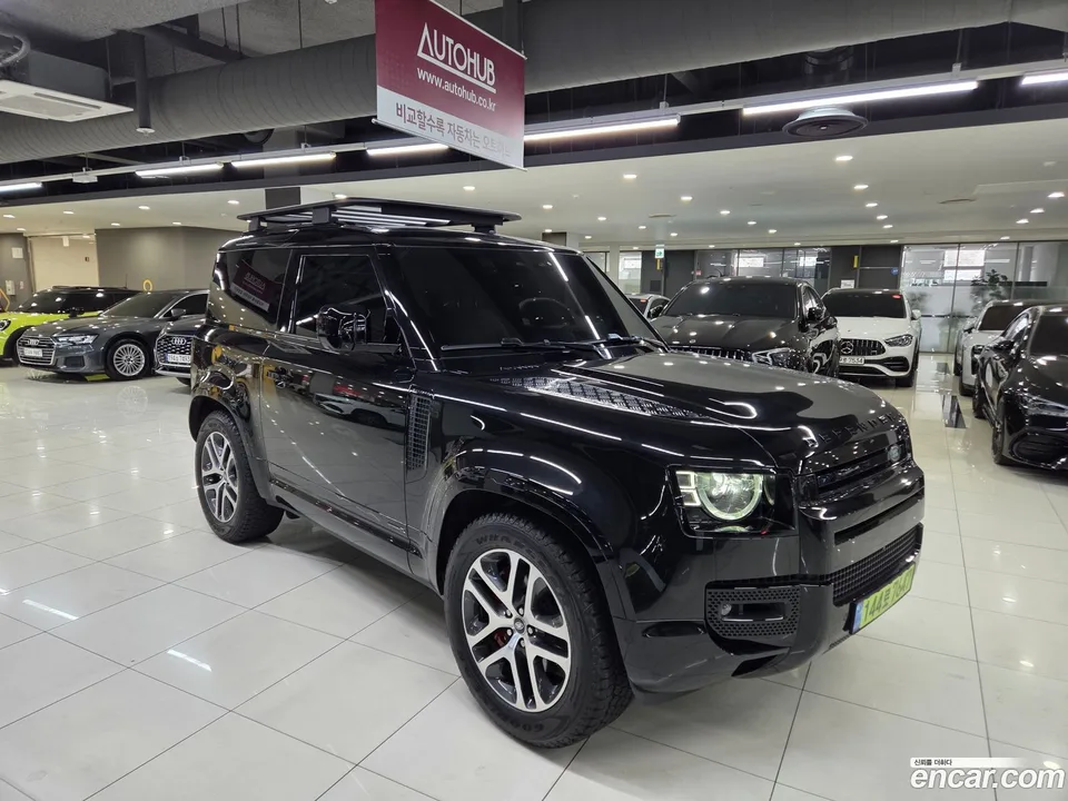 Land Rover Defender 90 P400 X 2025 — миниатюра 3